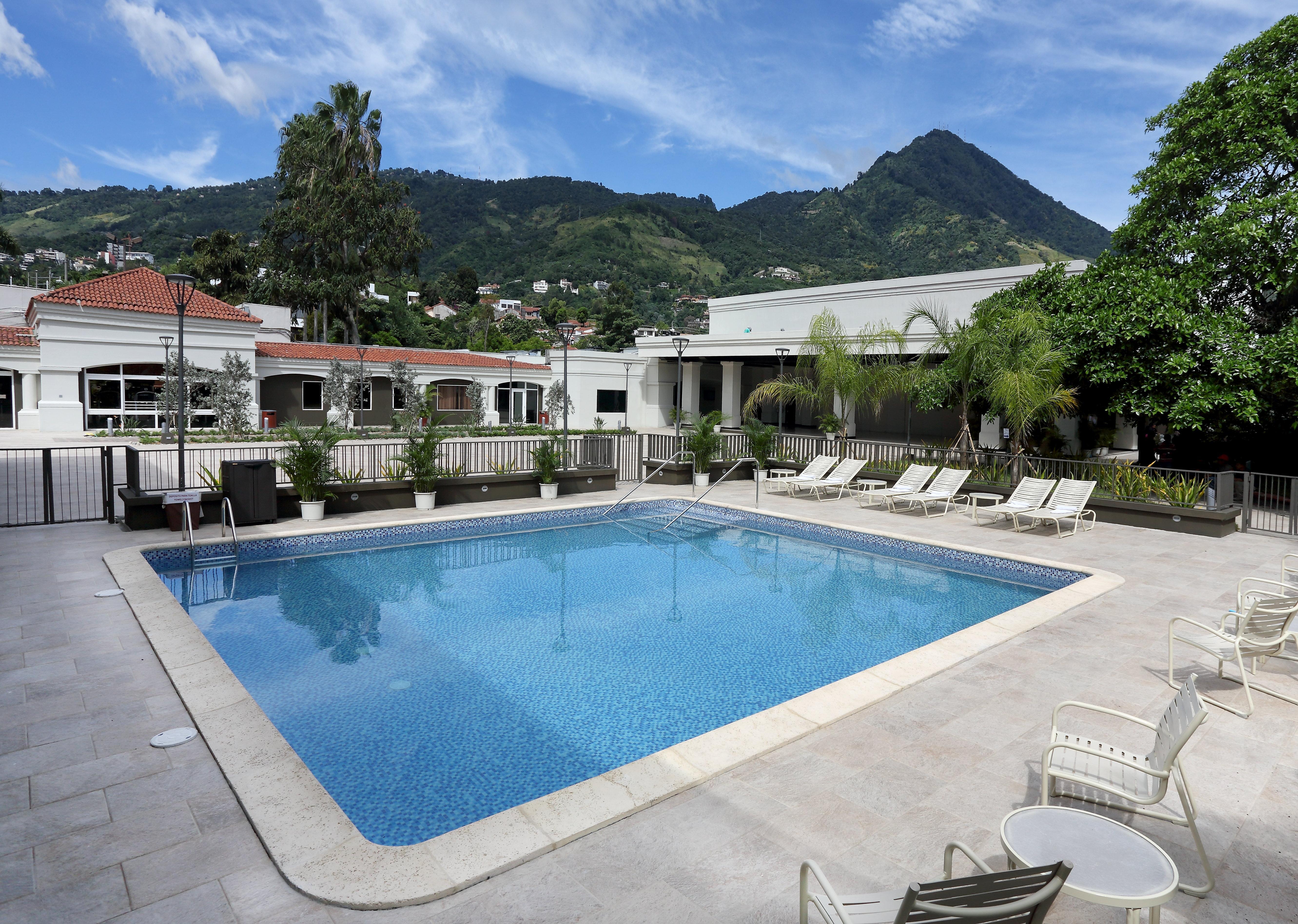 Hilton San Salvador Hotel Luaran gambar